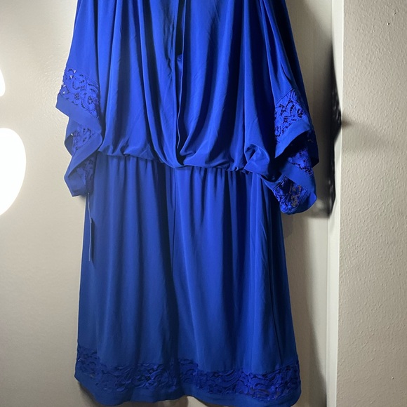 Vibrant Blue Round Neck 3/4 Sleeve Jersey Dress - Picture 3 of 3